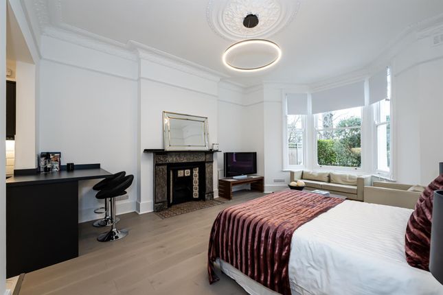 Flat 1, 116, Highlever Road, London photo 2