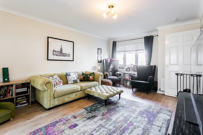 30, Clanranald Avenue, Prestonpans photo 2