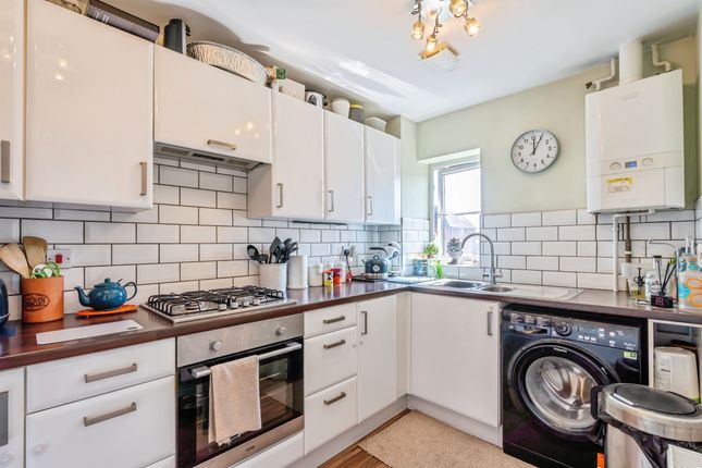 23, Colworth Road, Bognor Regis photo 3