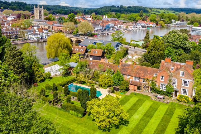 Thumbnail Country house for sale in Henley Bridge, Henley-On-Thames