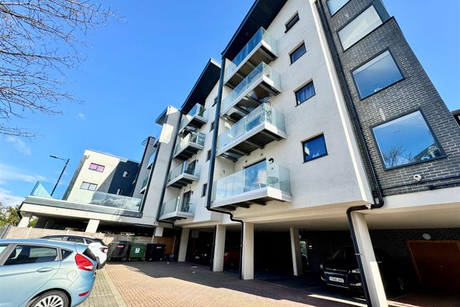Flat to rent in London Road, Southend-On-Sea