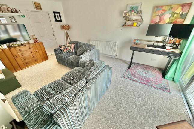 6, Setton Drive, SEDGLEY photo 5