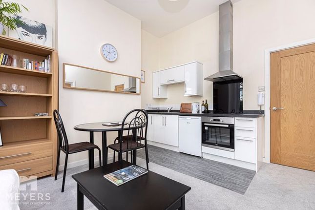 Flat for sale in West Cliff Studios, Durley Gardens, Bournemouth