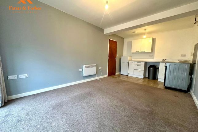 Flat to rent in Bethesda Street, Burnley