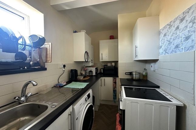 12B Aldiss Court, High Street, Dereham photo 4