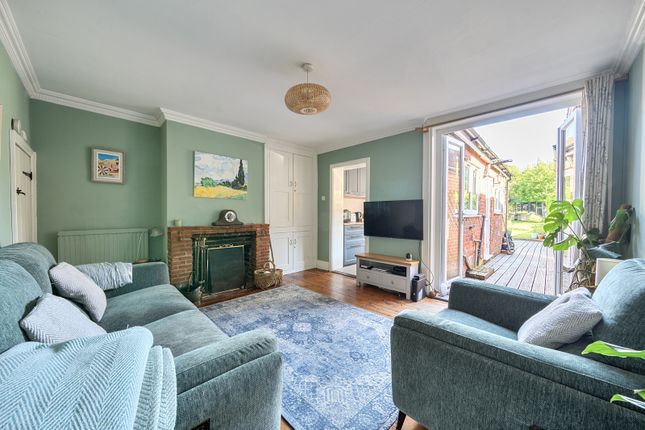 2 Carlton Cottages,, Portsmouth Road, Milford, Godalming photo 4