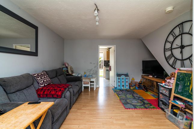 37, Nether Pasture, Nottingham photo 3