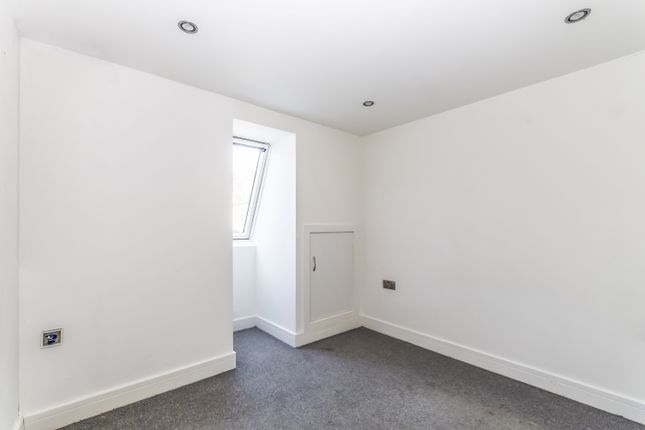 368A, Crofton Road, Orpington photo 2