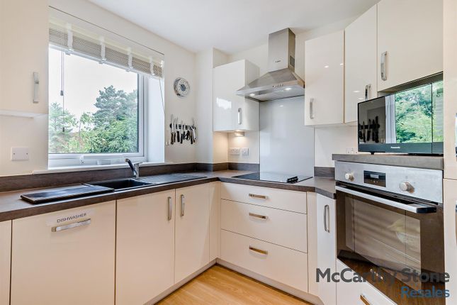 15 Gilbert Place, Lowry Way, Swindon photo 2