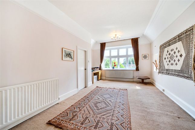 Tavistock, 37, Church Lane West, Aldershot photo 4