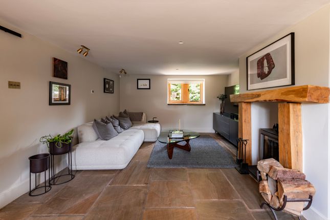 304623 - Orrell Fold Barn 35.Jpg