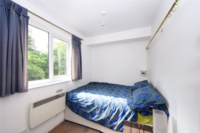 Flat 10 Tilbury House, 9, Myers Lane, London photo 4