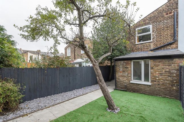 6, Lanvanor Road, London photo 3