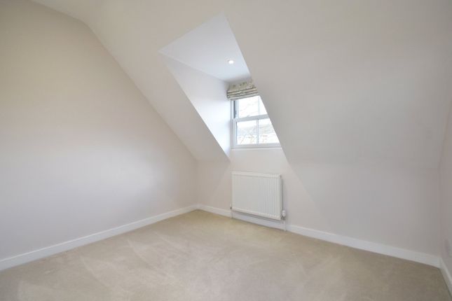 Detached house to rent in Highway Avenue, Maidenhead, Berkshire