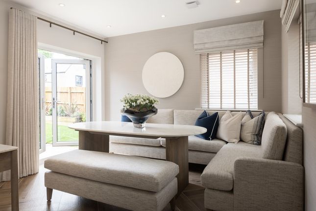 188, Concorde Drive, Weybridge, Kt13 8Gh photo 4
