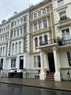 Thumbnail Studio to rent in Leinster Square, London