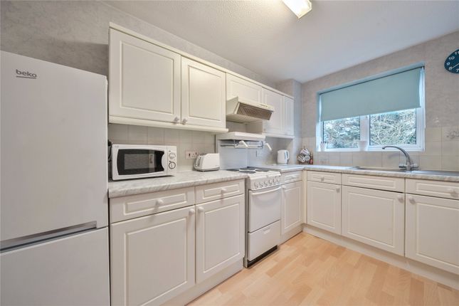 Flat 48, Summerlands Lodge,, Farnborough Common, Orpington photo 2