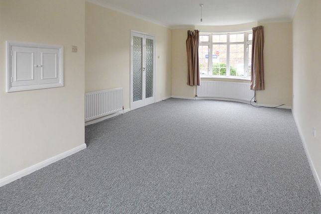 22, Beverley Gardens, Littlehampton photo 3