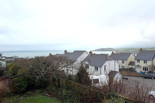 5, Ocean View, Fowey photo 2