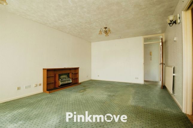 4, Fosse Road, Newport photo 5