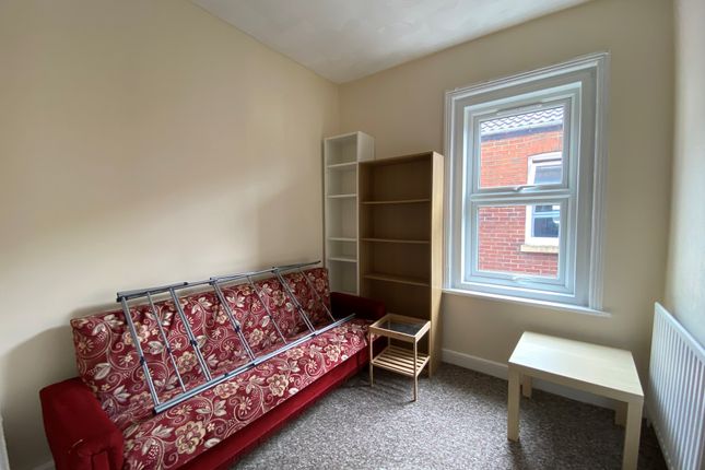 Terraced house to rent in Shakespeare Avenue, Southampton