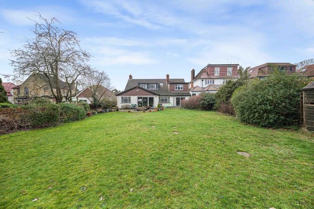 Timberley, 20, Glenesk Road, Eltham photo 4