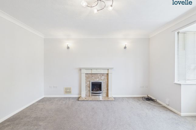 63, Lincoln Road, Dunholme photo 3