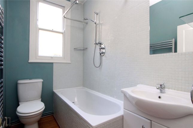 Flat for sale in Sutton Road, London