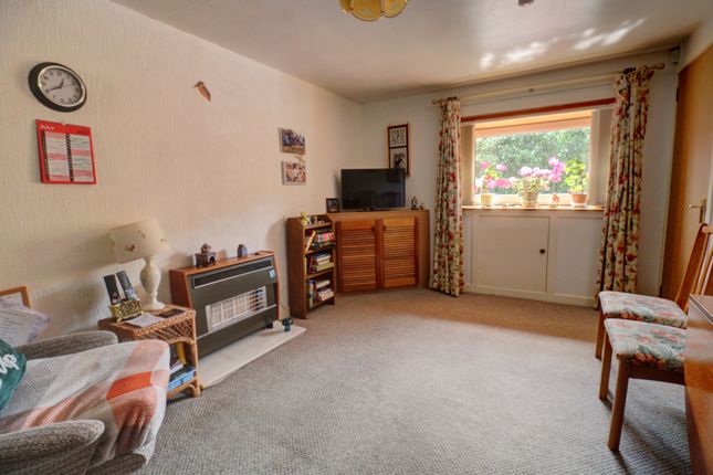 Terraced house for sale in Main Street, Low Valleyfield, Dunfermline