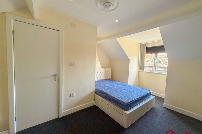 54 Broxholme Lane, Doncaster photo 2