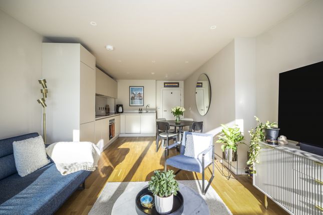 Flat 102, 4, Hawthorne Crescent, Greenwich photo 5