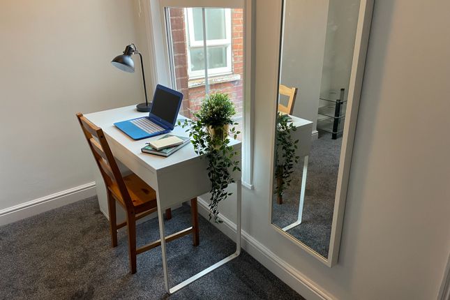 Flat to rent in Hood Street, Lincoln