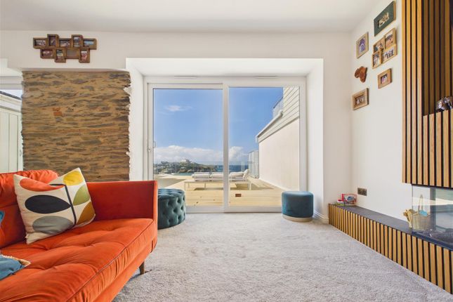 12a, Cliff Road, Newquay photo 2
