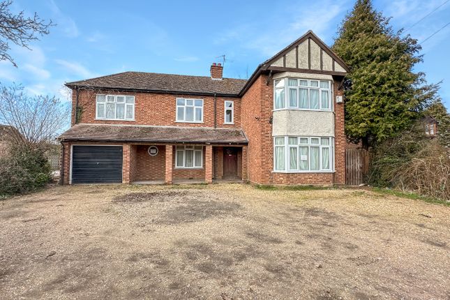 Thumbnail Detached house for sale in Histon Road, Cambridge