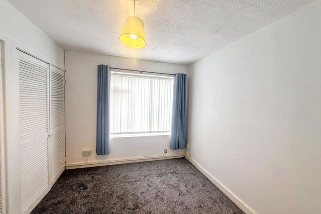 7, Farnham Close, Newcastle upon Tyne photo 4