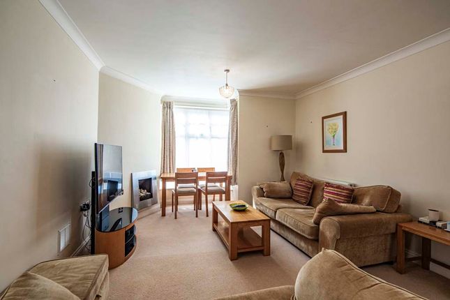 Flat for sale in 8 Saxon Place, Pangbourne On Thames