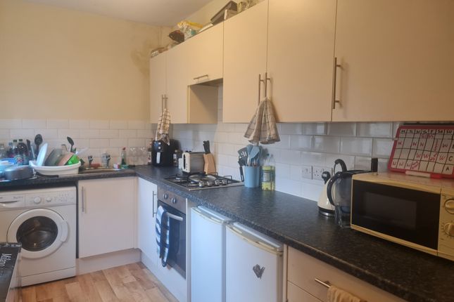 Terraced house to rent in Carholme Road, Lincoln