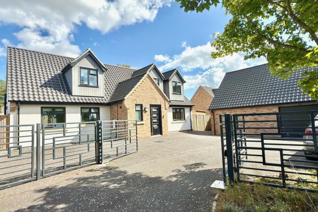 4-bed house on 1 Marsh View, Wood Lane, Lowestoft, £575,000