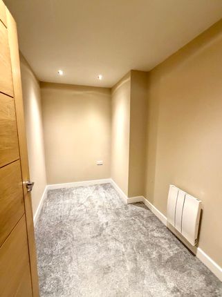 28B, Firs Lane, Leigh photo 3