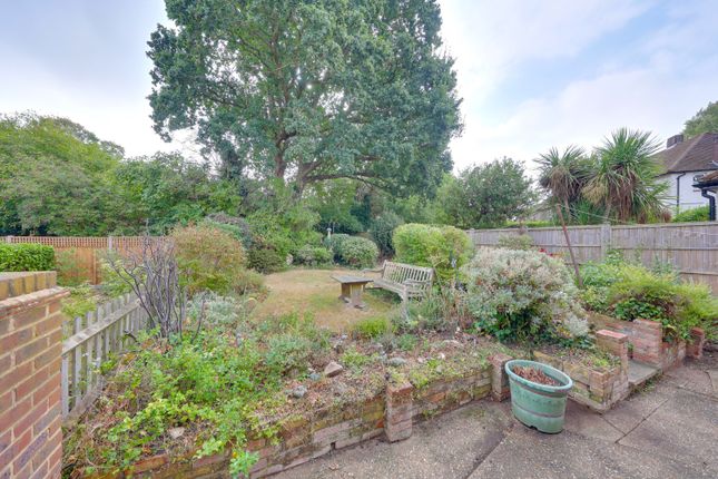 26, Cathcart Drive, Orpington photo 4