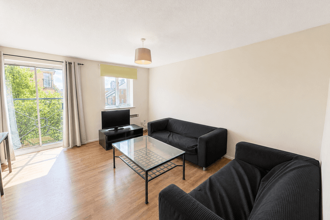 324c Stretford Road, Hulme, Manchester photo 2