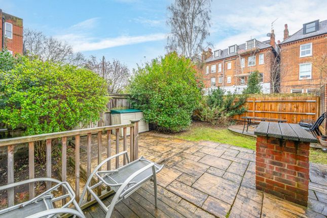 Flat for sale in Windmill Drive, Clapham, London