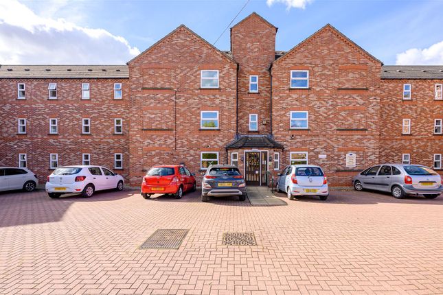 2-bed house on 54, Hansom Place, York, £165,000