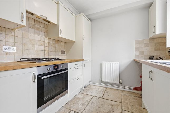 14, St James Court, Essex photo 3