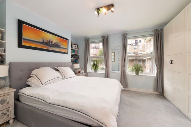 Thumbnail Maisonette for sale in Riverside Mansions, Milk Yard, London