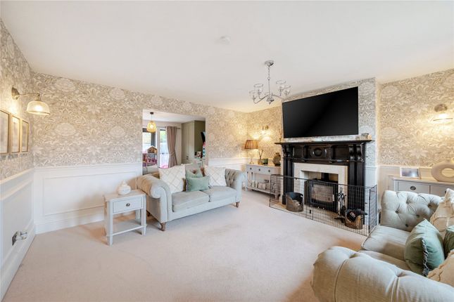 11, Nettleton Close, West Yorkshire photo 2