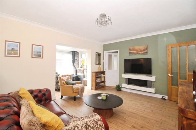 9, Meadow View, Leicester photo 3