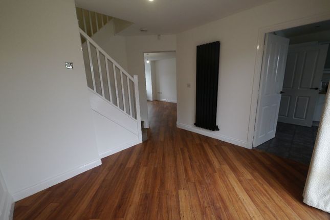 106 Haydon Drive, Wallsend photo 3