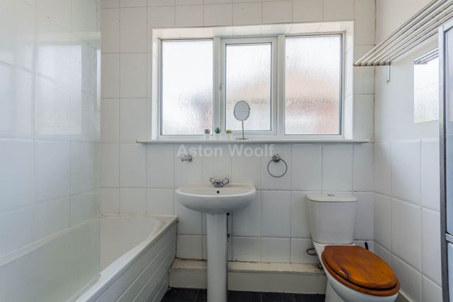 203, Valley Road, Nottingham photo 4