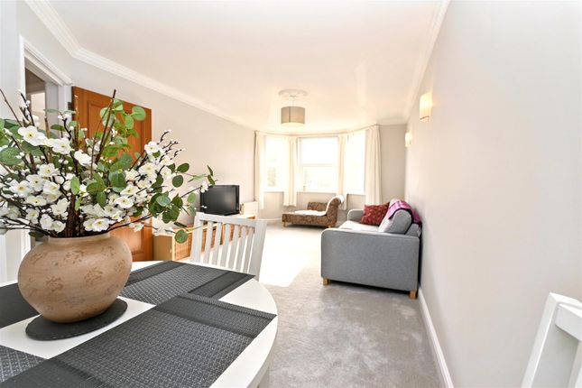 18, Berkeley Court, 1-9 Wilmington Square, Eastbourne photo 5